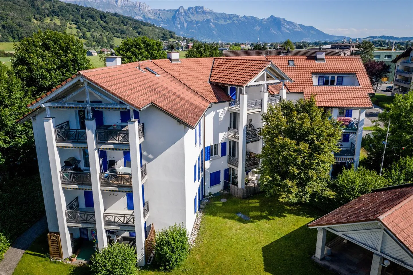 Letzte Etage 2.5 Zimmer - Foto 2 von 6