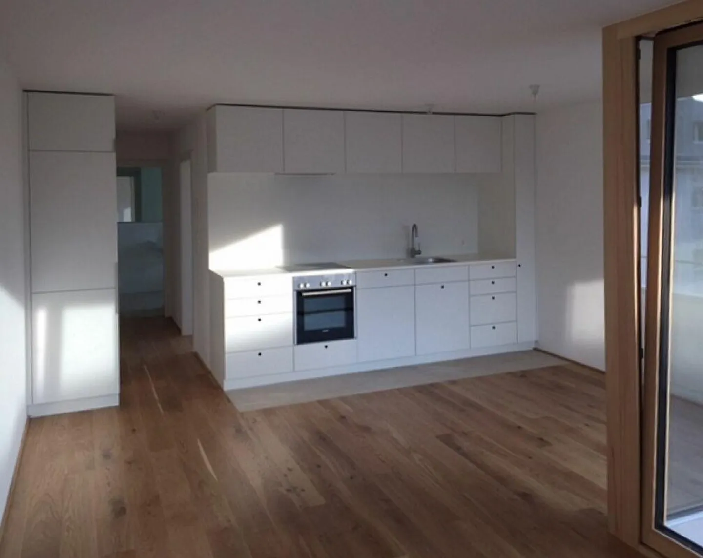 2.5-Room Apartment - Photo 4 of 6