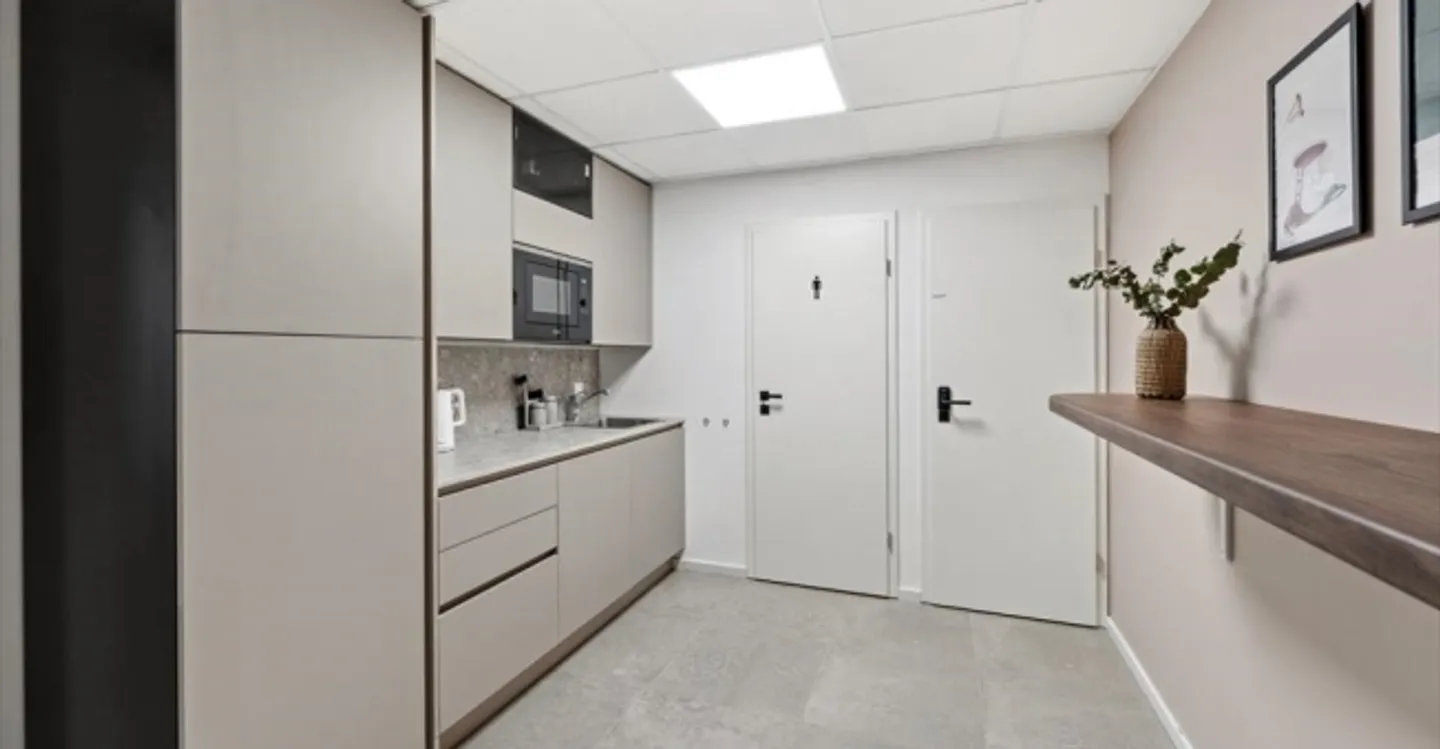 Bureau à louer - Photo 1 sur 8