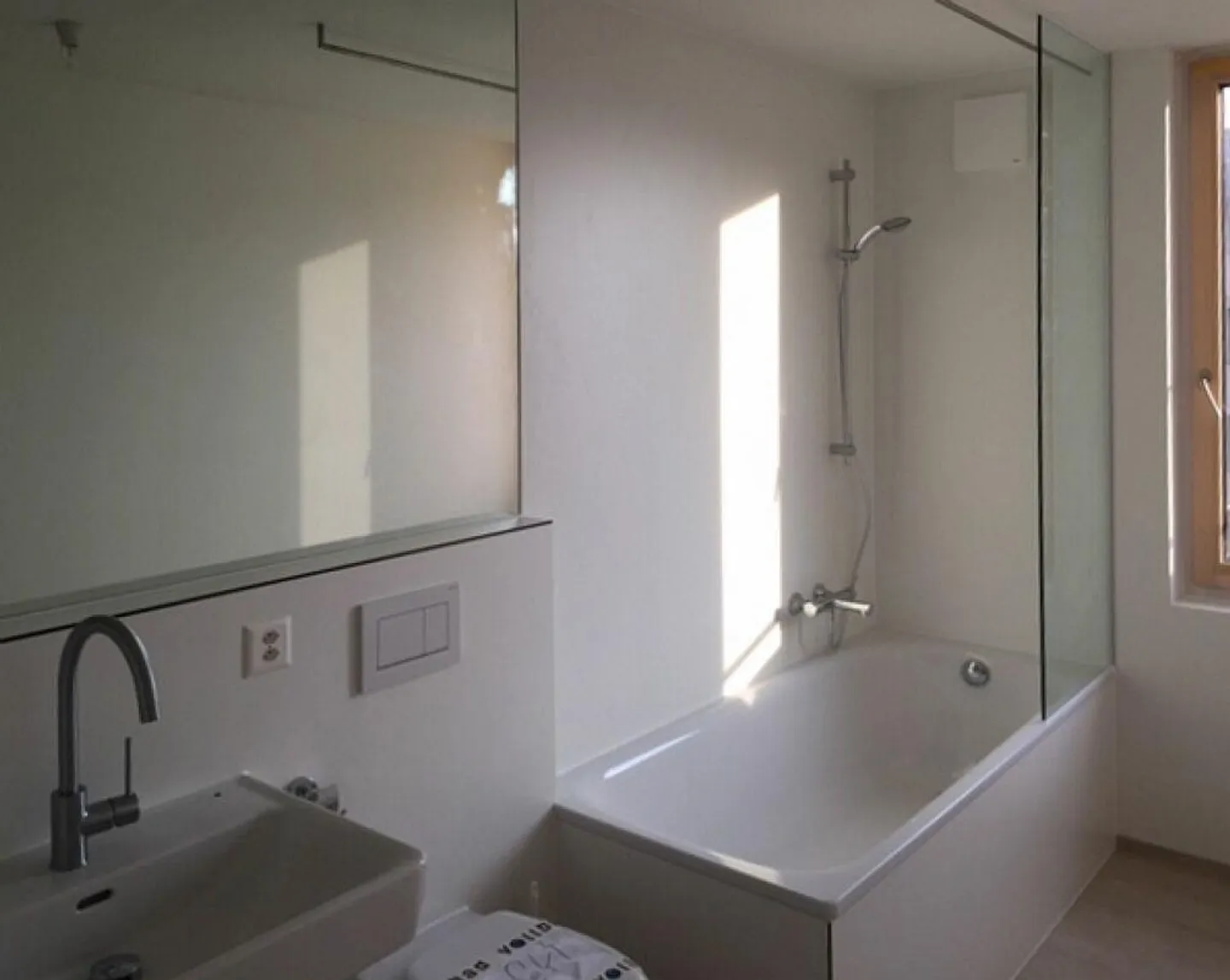 2.5-Room Apartment - Photo 3 of 6