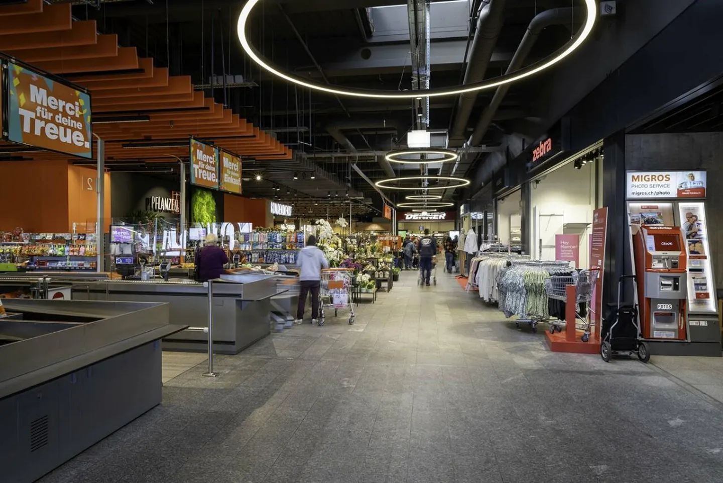Superficie commerciale di 160 m² in un centro commerciale - Migros Bubendorf - Foto 6 di 9