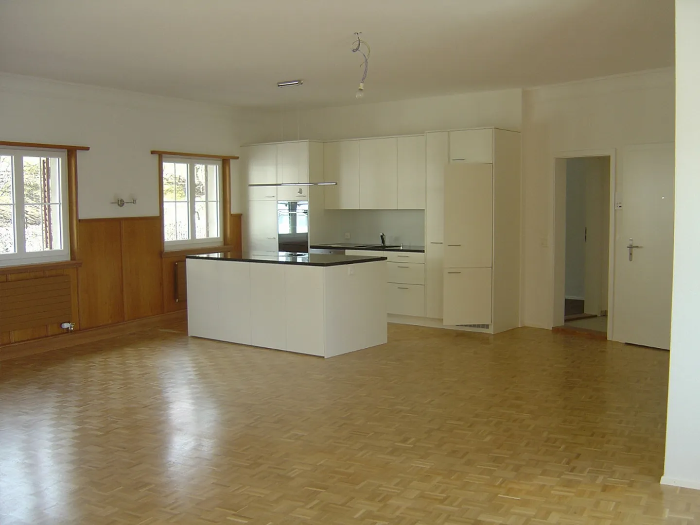 Renovated apartment in the village center - Photo 8 of 18