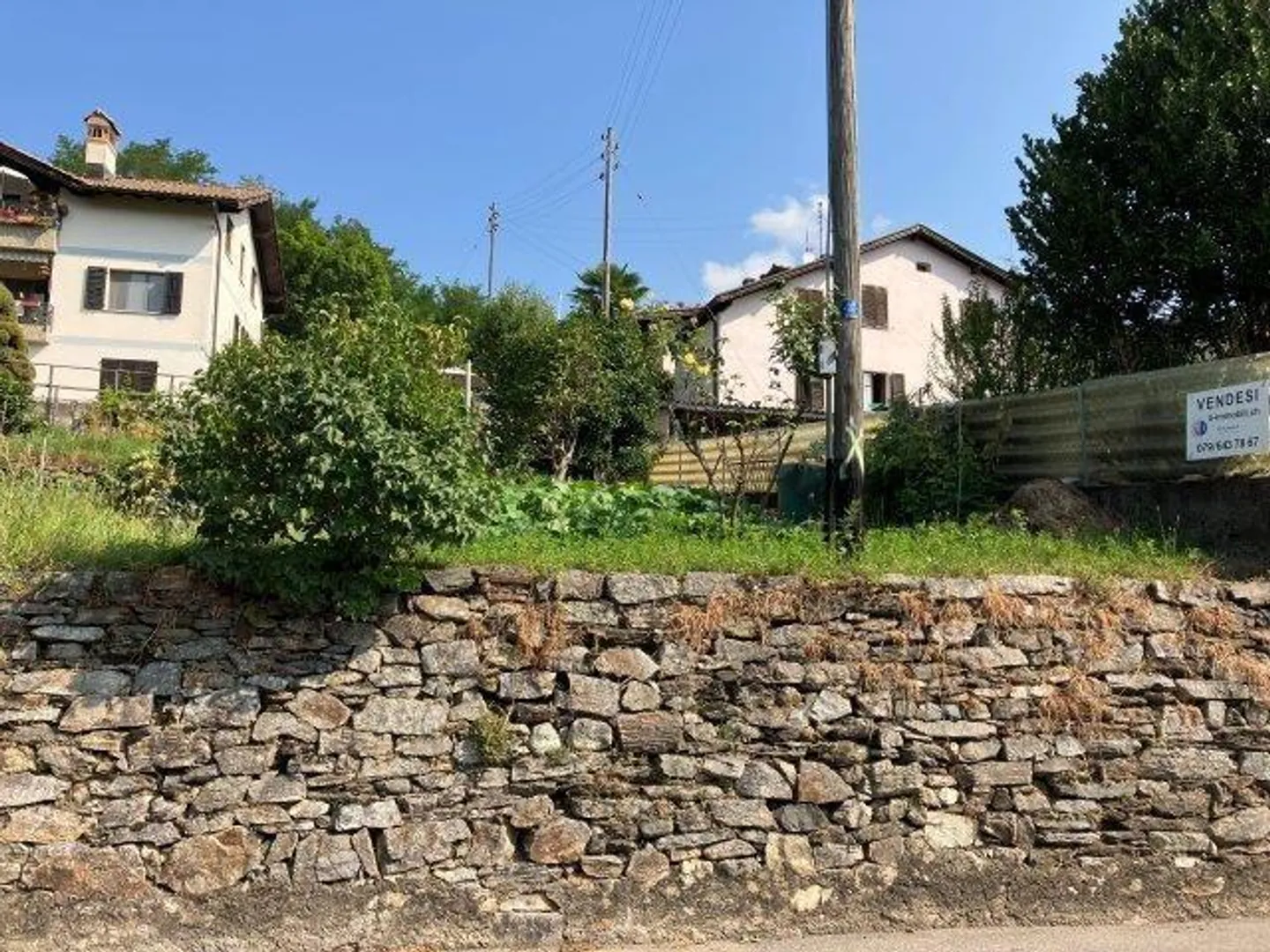 Sonniges Baugrundstück in Monteggio - Foto 7 von 16