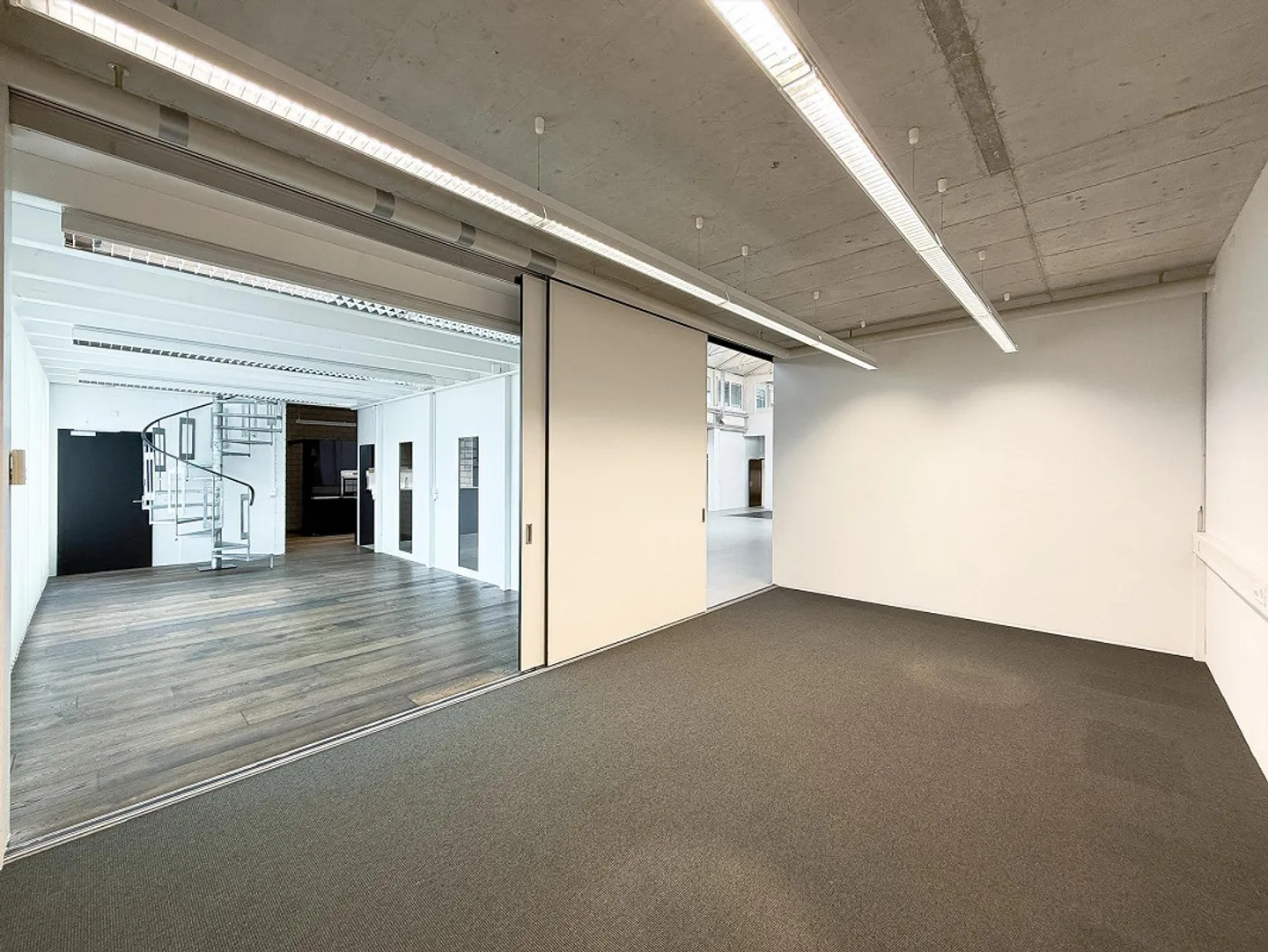 Spacious Office/Commercial Space in the West of St. Gallen - Photo 8 of 10