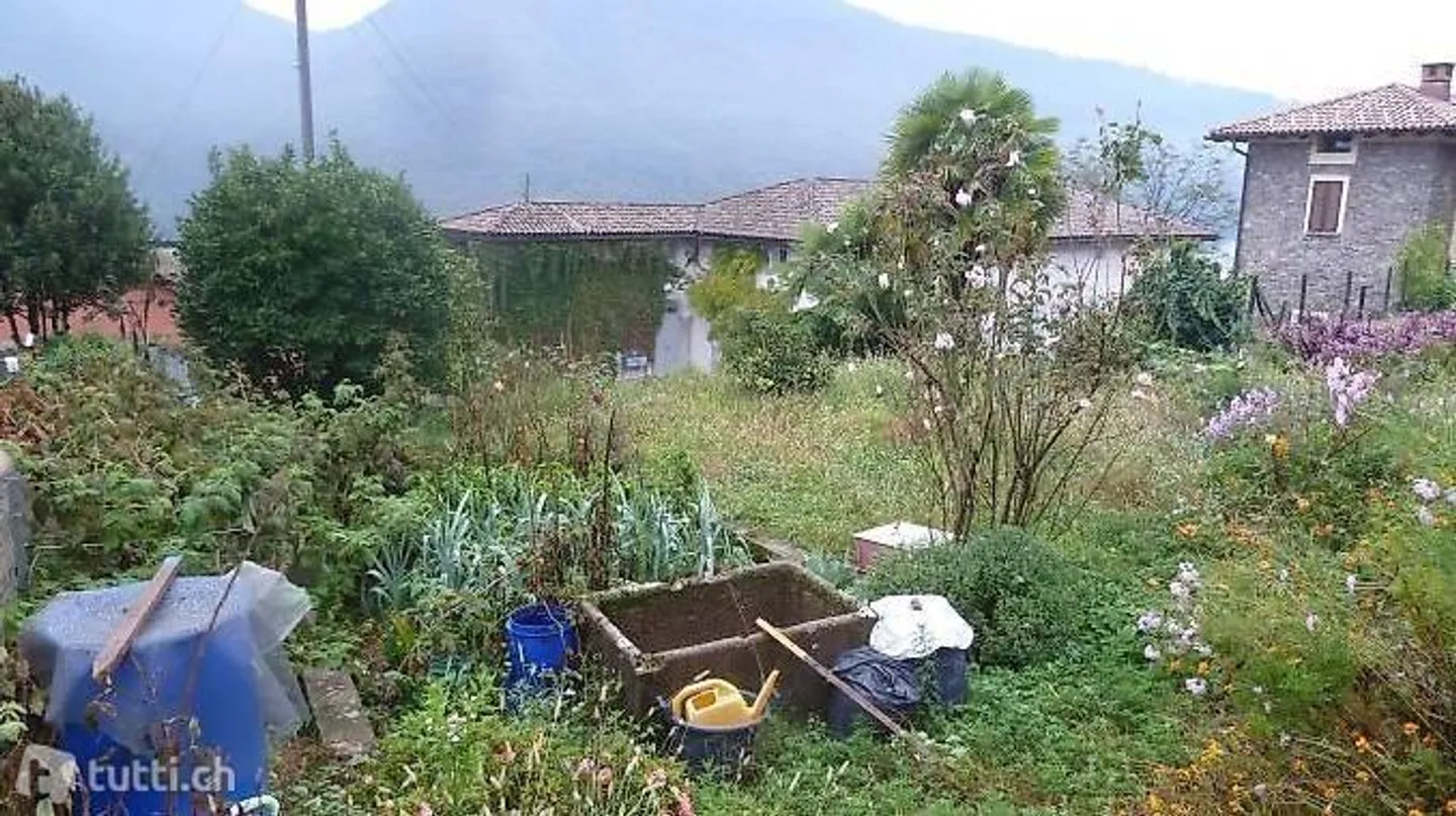 Sonniges Baugrundstück in Monteggio - Foto 11 von 16