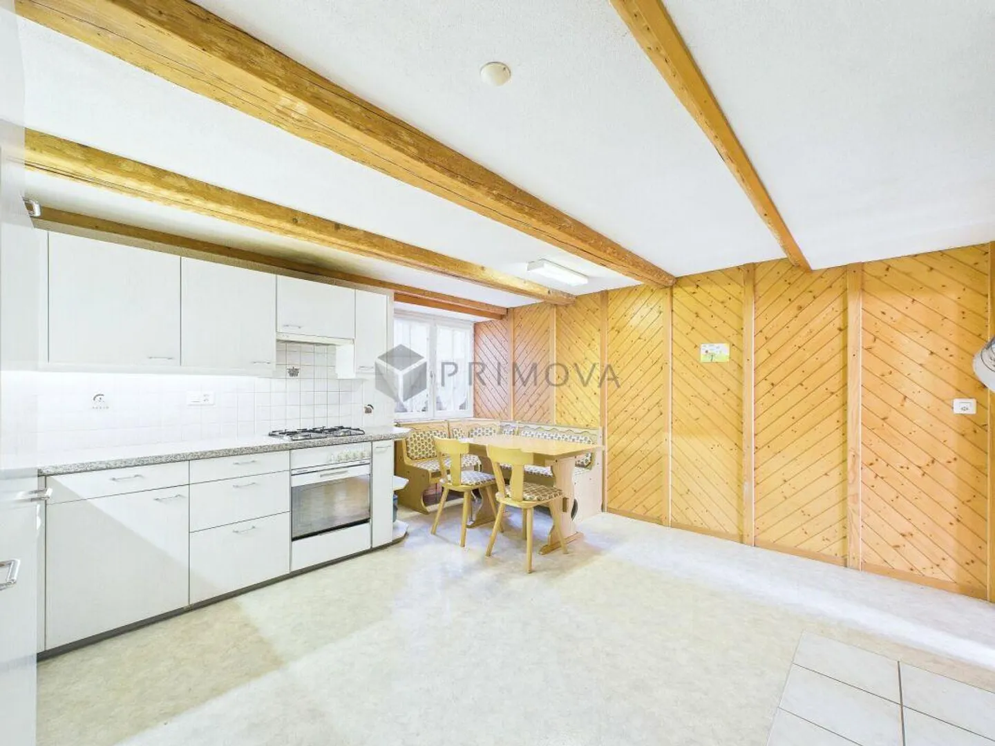 Reiheneinfamilienhaus wartet auf ein MakeOver - Renovationsprojekt ins Mollis für Kreative - Foto 2 von 12