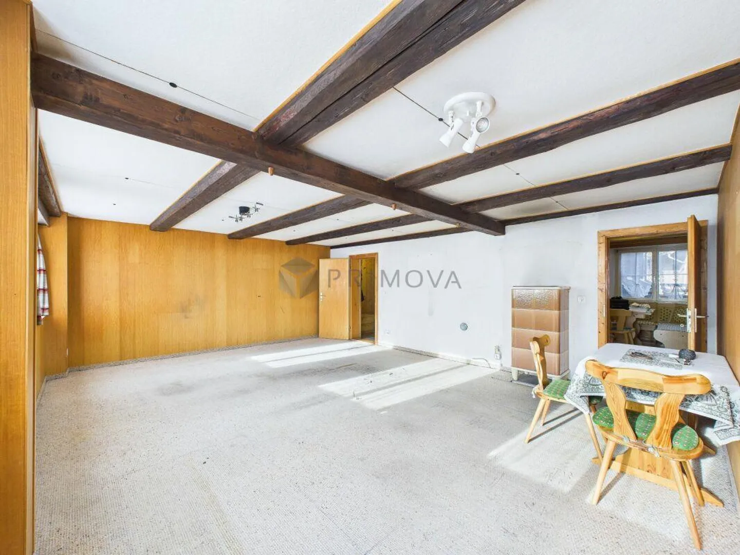 Reiheneinfamilienhaus wartet auf ein MakeOver - Renovationsprojekt ins Mollis für Kreative - Foto 3 von 12
