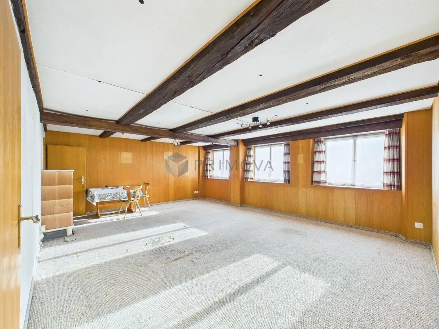 Reiheneinfamilienhaus wartet auf ein MakeOver - Renovationsprojekt ins Mollis für Kreative - Foto 4 von 12