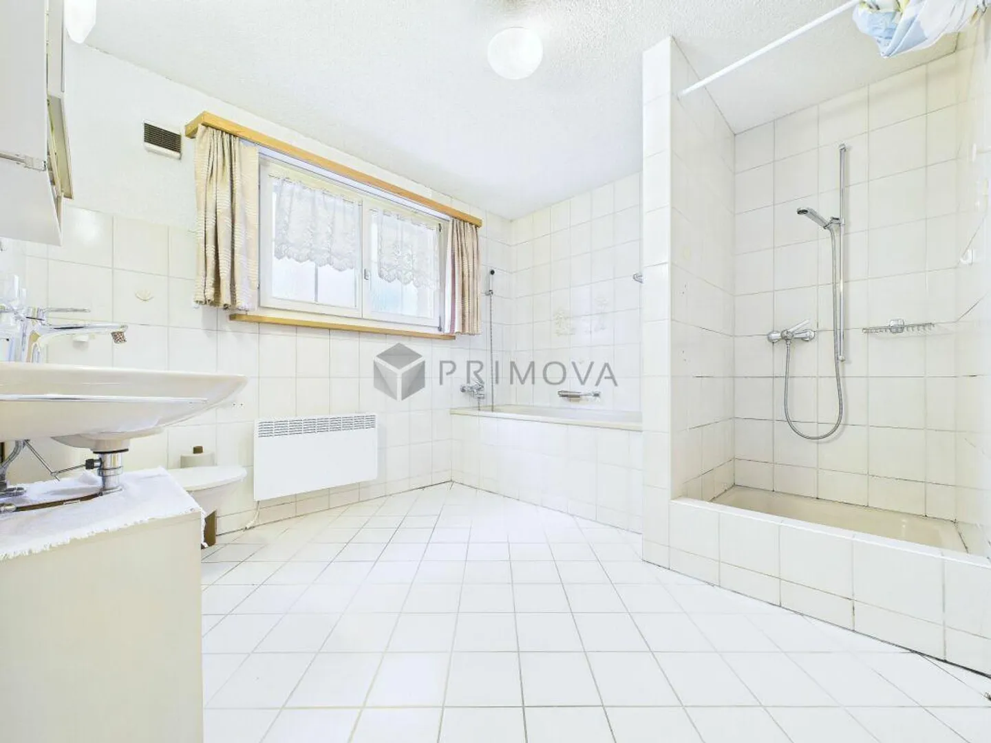 Reiheneinfamilienhaus wartet auf ein MakeOver - Renovationsprojekt ins Mollis für Kreative - Foto 10 von 12