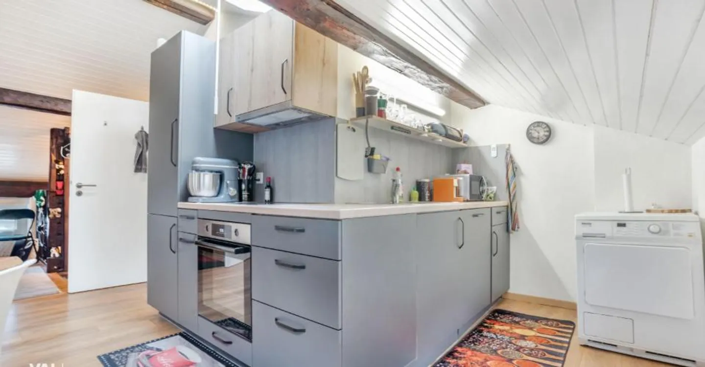 Kleines Gebäude im Herzen des Dorfes mit einer Bruttorendite von 4,5 % - Foto 11 von 12