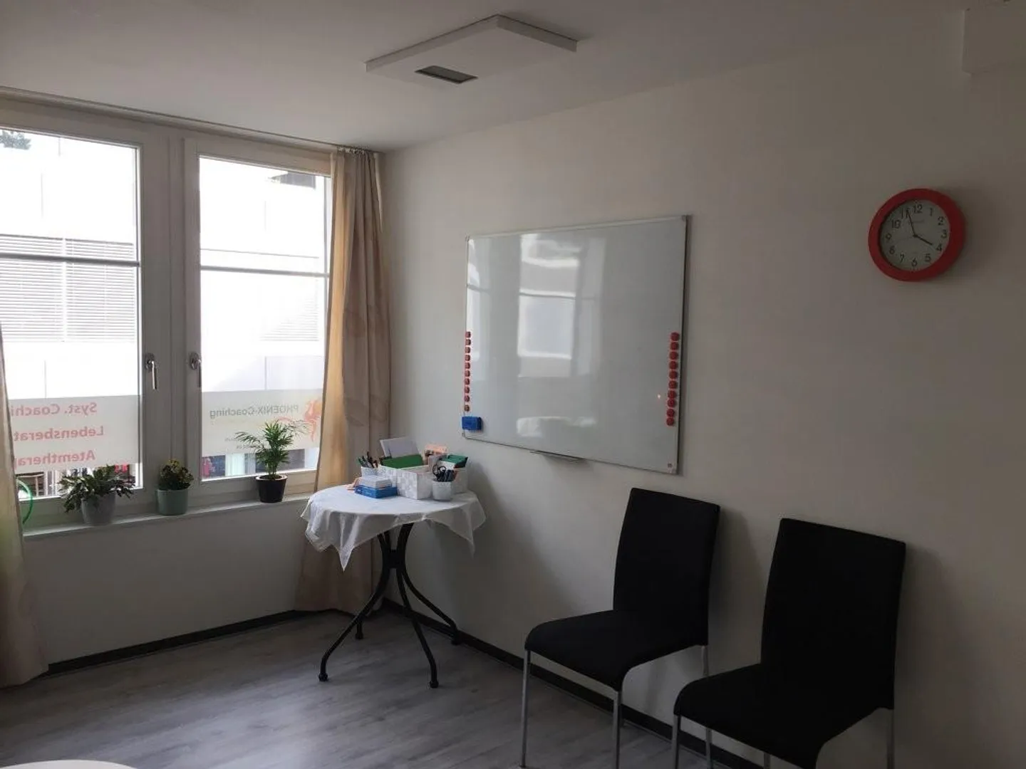 Attractive office space in a central location in Wetzikon - Photo 3 of 4