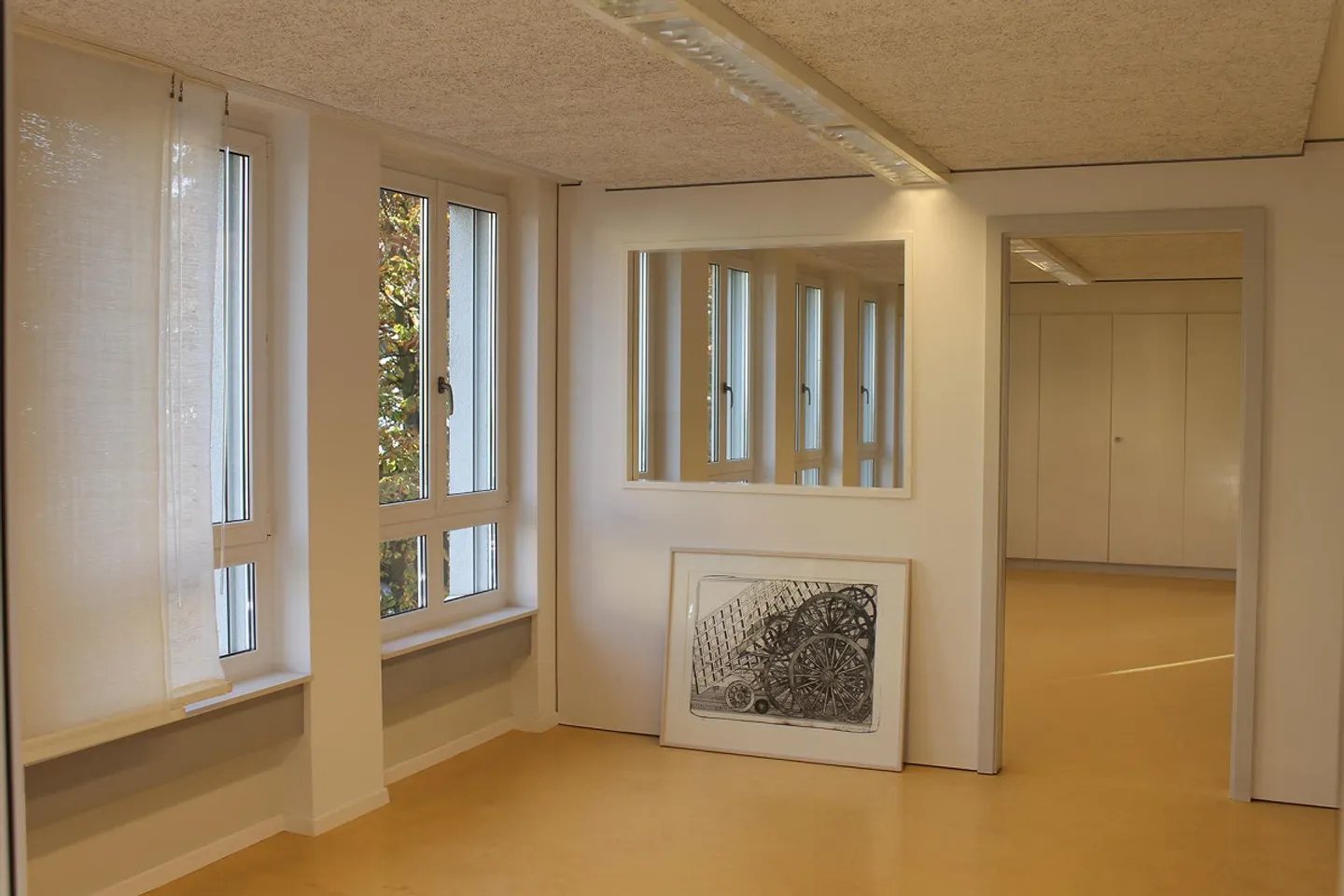 105 m² mit Potenzial – heute Praxis / Büro, morgen Ihr Zuhause - Foto 1 von 10