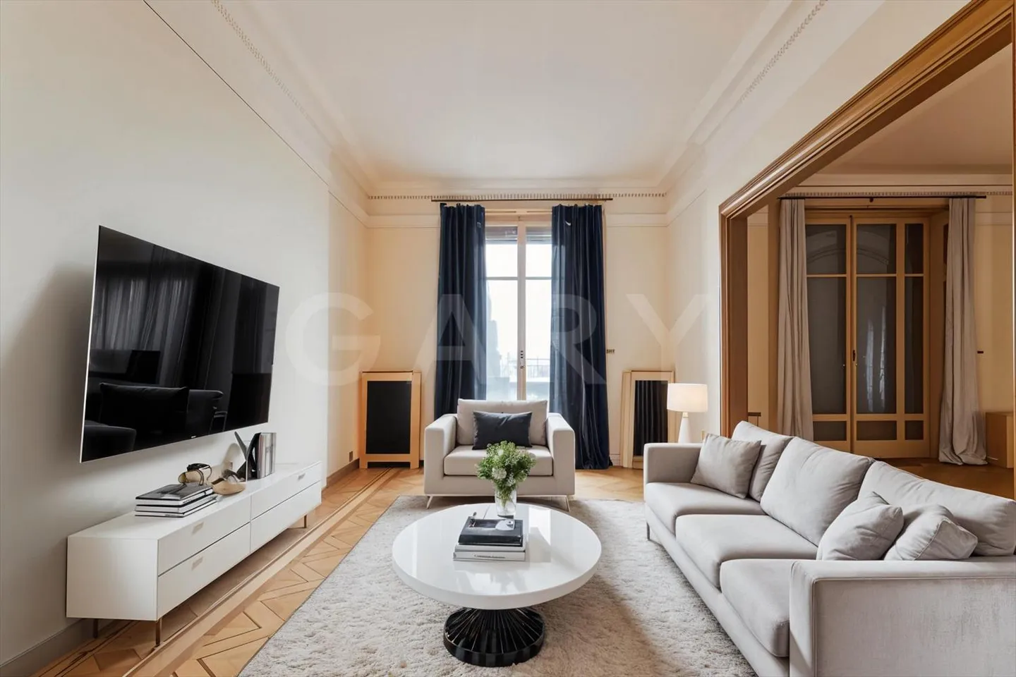 Appartement 9 pièces - Photo 3 sur 7