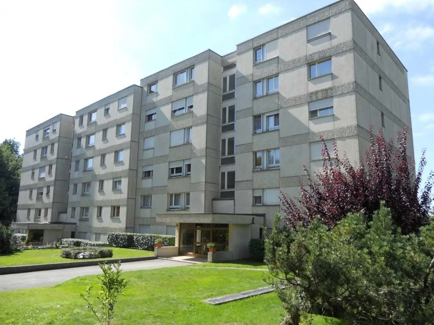 Appartamento di 6 locali al 1° piano con balcone a Epalinges - Foto 1 di 2