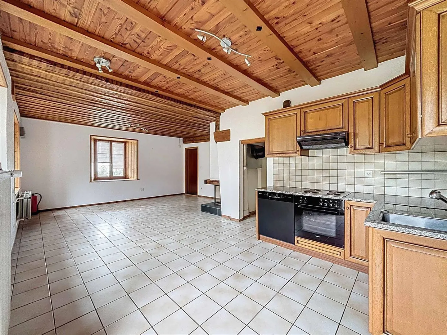 Bâtisse de caractère à Rochefort, un projet unique à valoriser - Photo 5 sur 6