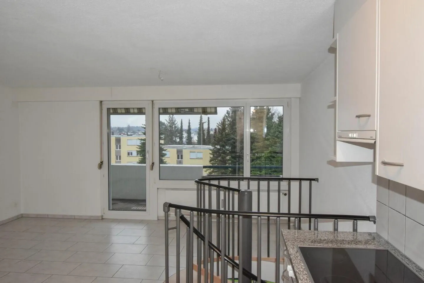City-Close Living - 2 Room Apartment on Two Floors - Photo 3 of 9
