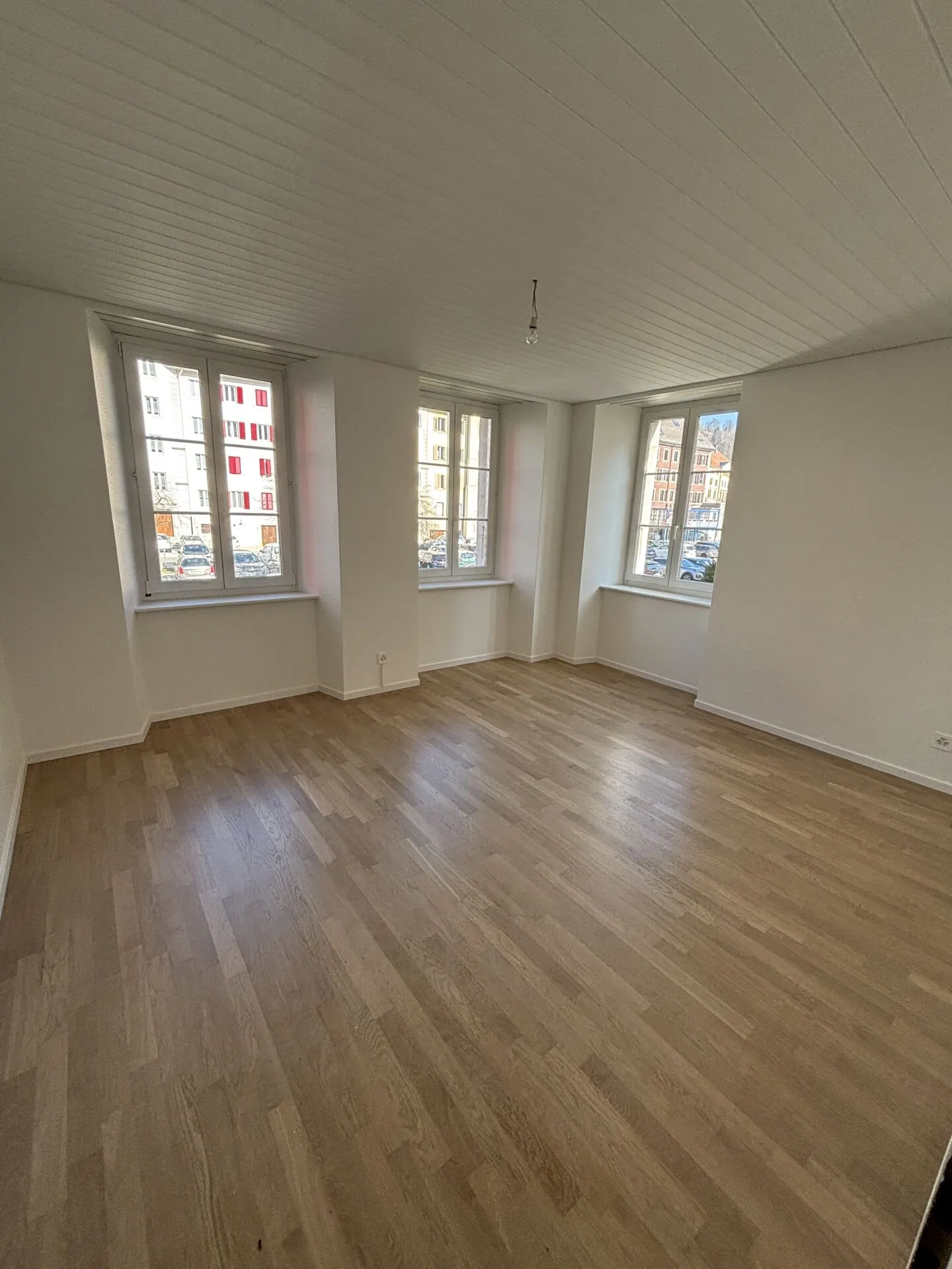 Appartement rénové au centre-ville - Photo 5 sur 7