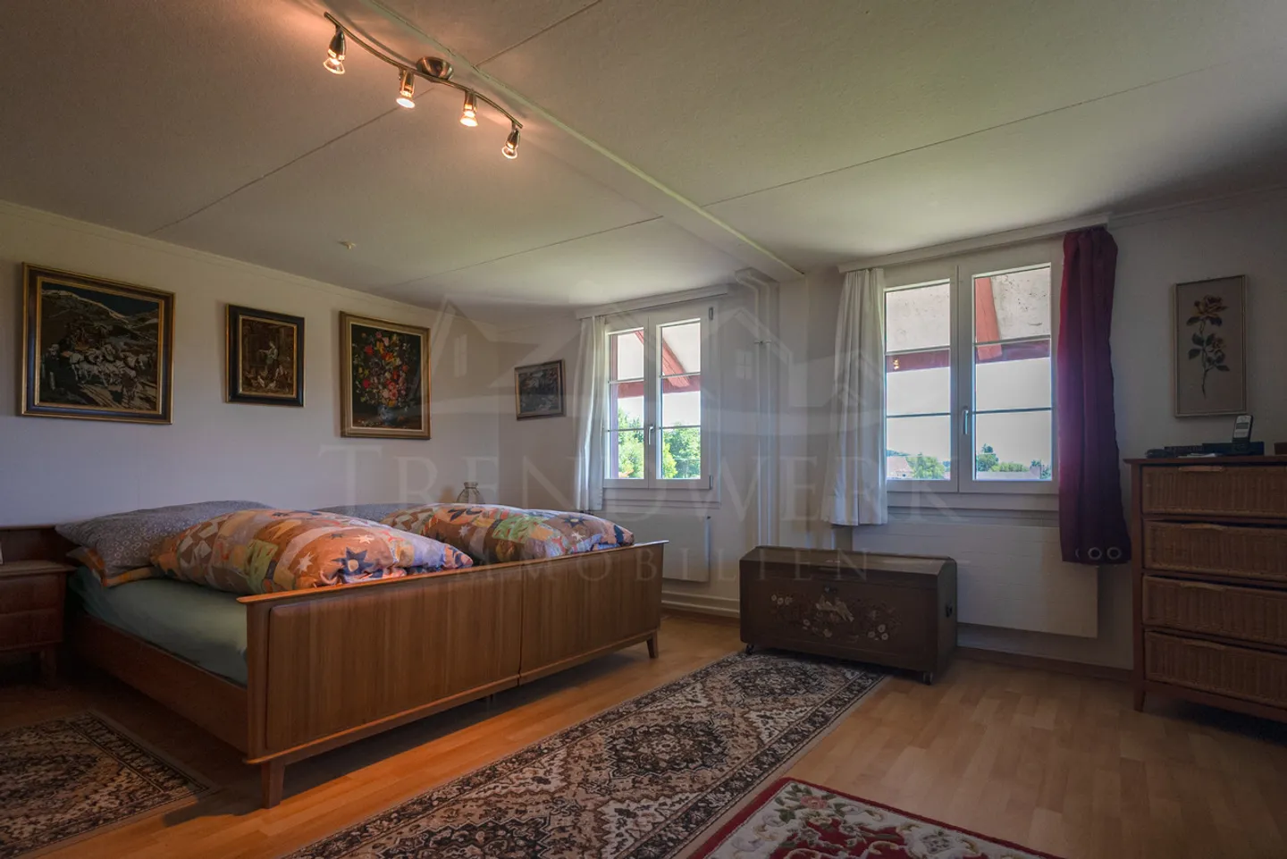 Living in the countryside: 5-room half house with a view of the Alps - Photo 8 of 10