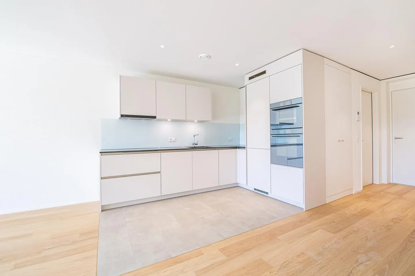 Urban Living in Zurich - Photo 2 of 8