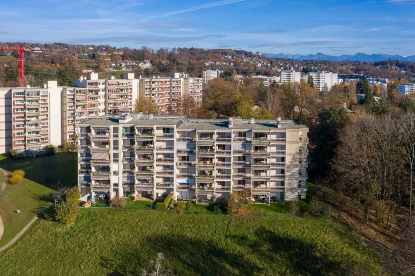 Appartamento di 6 locali al 1° piano con balcone a Epalinges - Foto 2 di 2