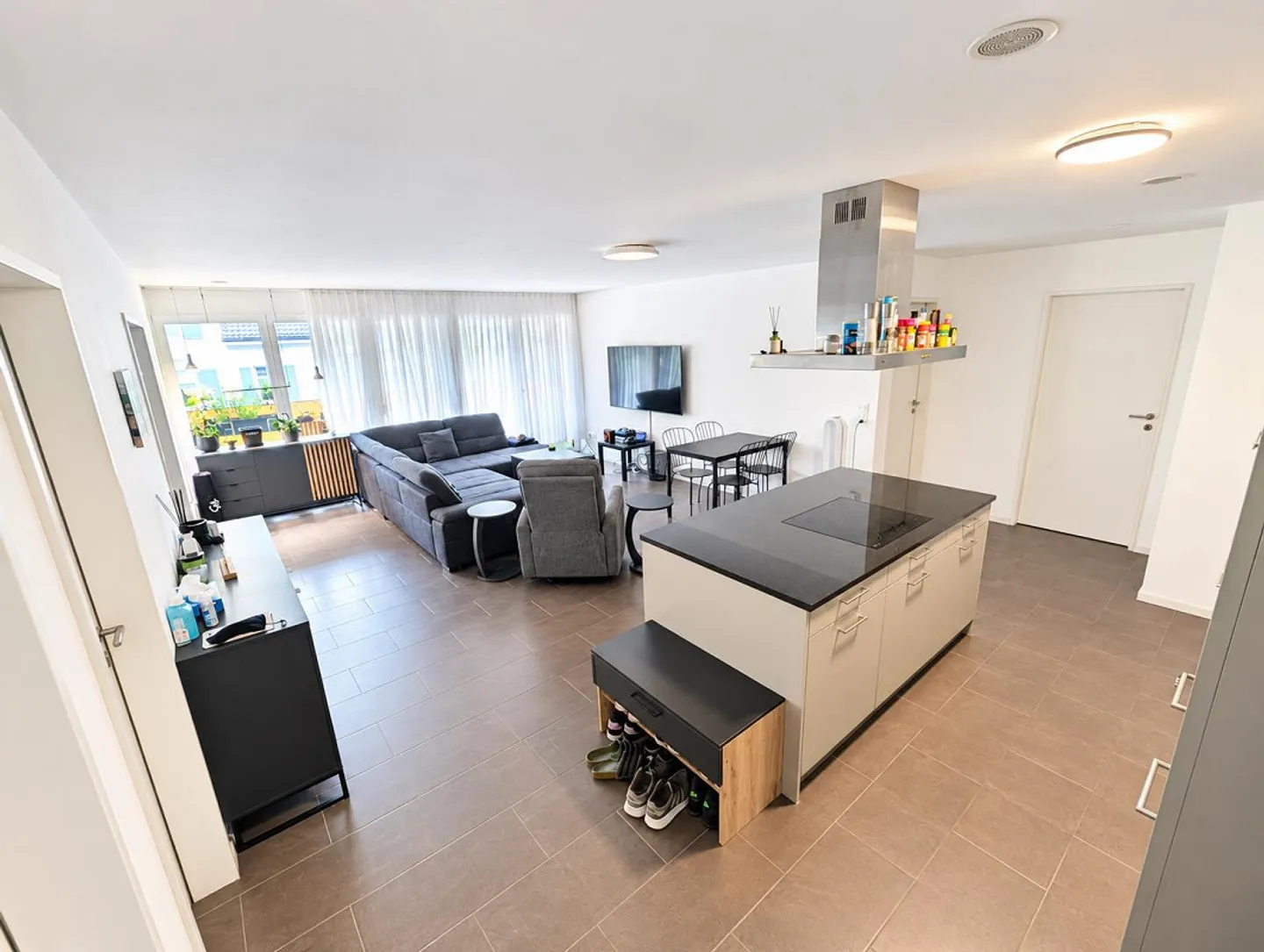 Appartamento moderno 3.5 locali a Sissach - Foto 1 di 11
