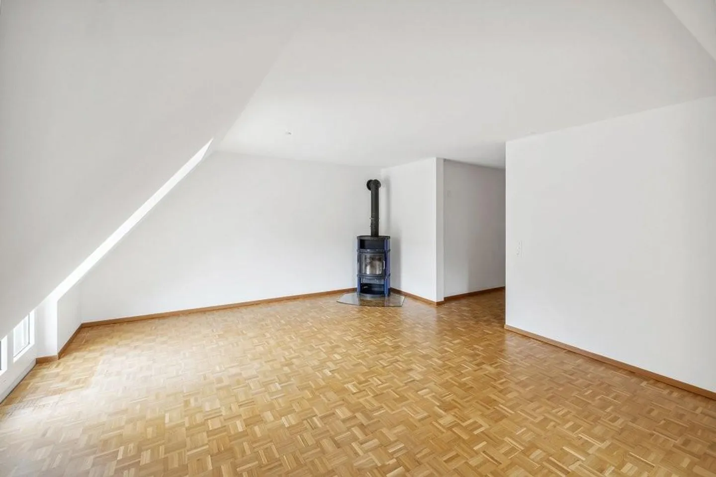 Gemütliche Wohnung mit Balkon - Foto 2 von 10