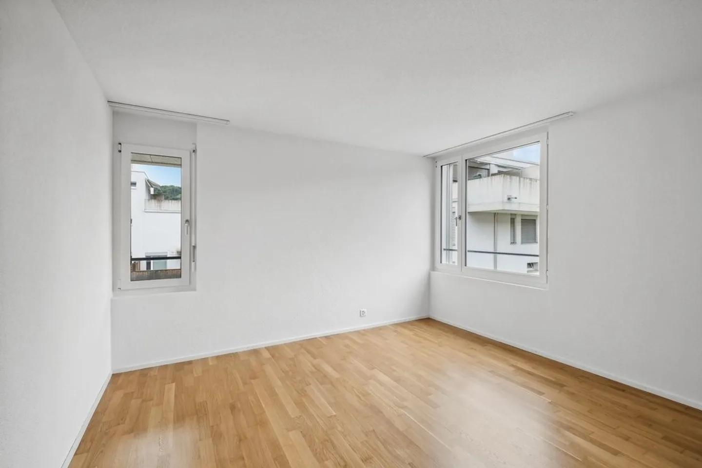 Moderne 3.5-Zimmerwohnung - Foto 3 von 8