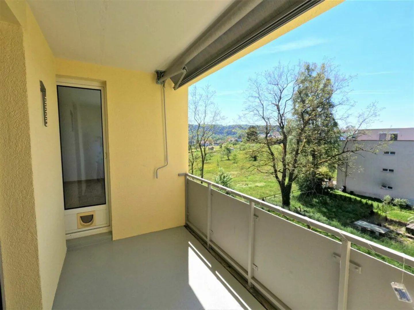 Appartement ancien familial avec balcon dans un emplacement calme - Photo 9 sur 11