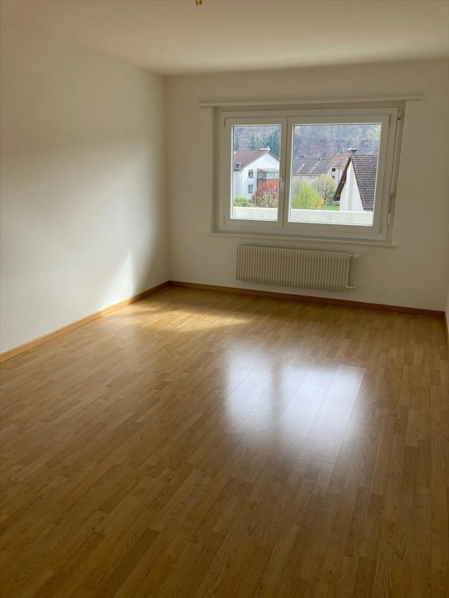 Beautiful apartment in a quiet location - Photo 6 of 8