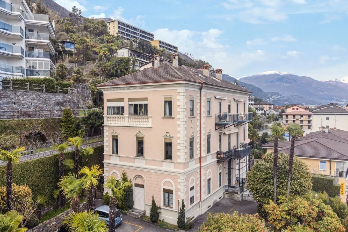 DIRECTLY ON LAKE MAGGIORE A UN PREZZO BARGAIN - Foto 7 di 9