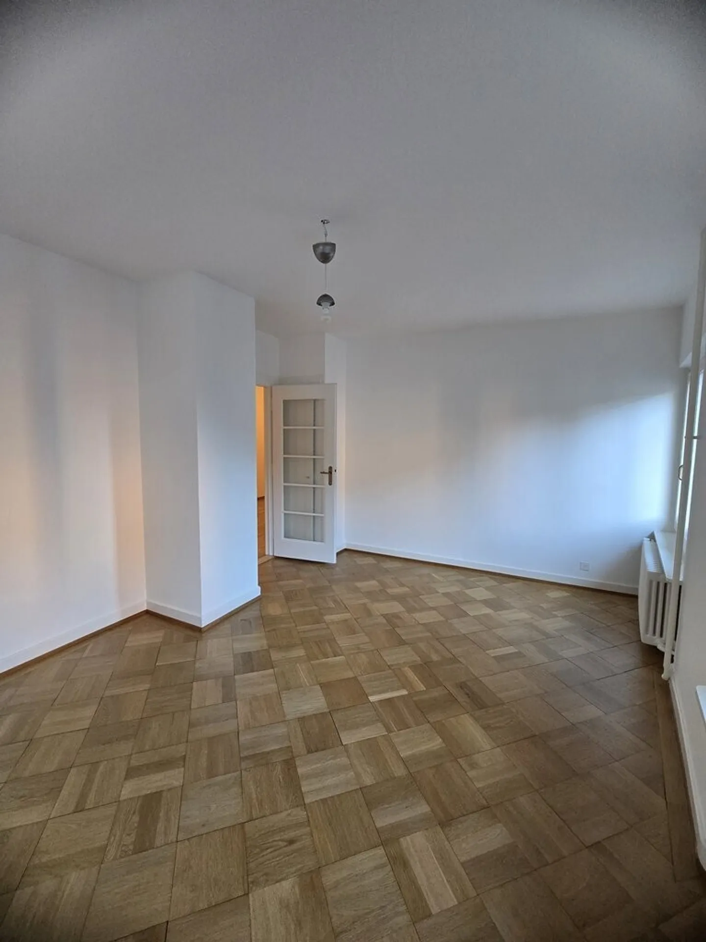 Auszugreifend! Charmantes Apartment im Herzen von Nyon! - Photo 3 sur 6