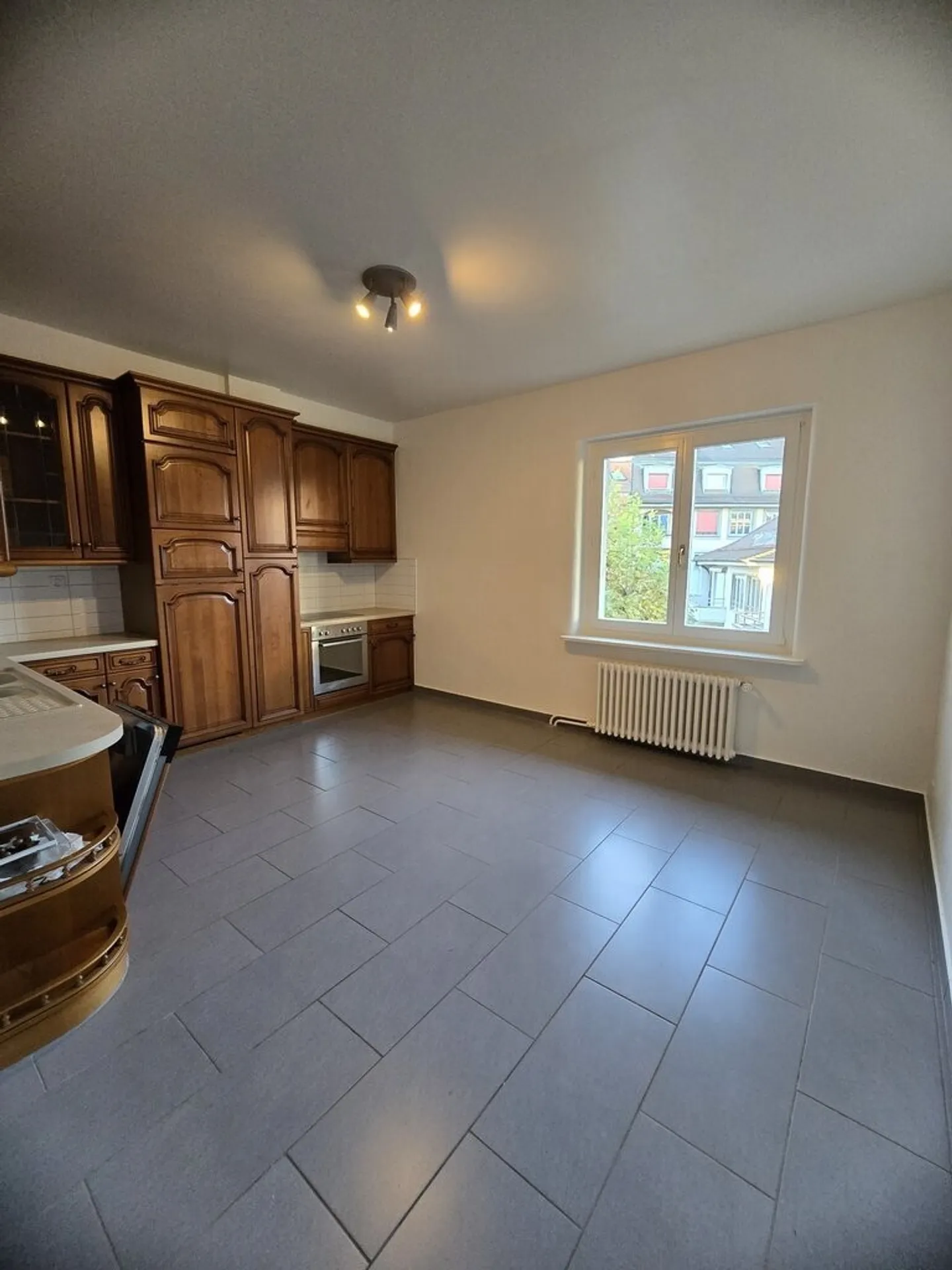 Auszugreifend! Charmantes Apartment im Herzen von Nyon! - Photo 5 sur 6