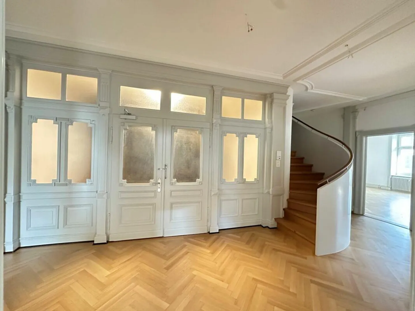 Office space for rent - Photo 3 of 7