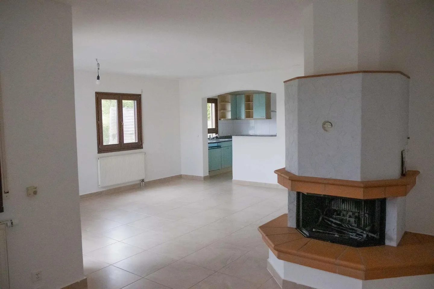 Grosszügiges 8.5-Zimmer-Einfamilienhaus mit Einliegerwohnung im Erd... - Foto 8 von 25