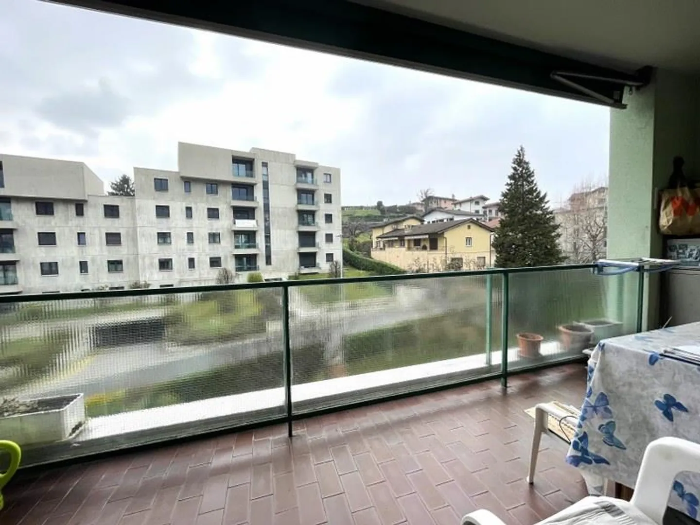 Helles Duplex mit Balkonen - Foto 9 von 13