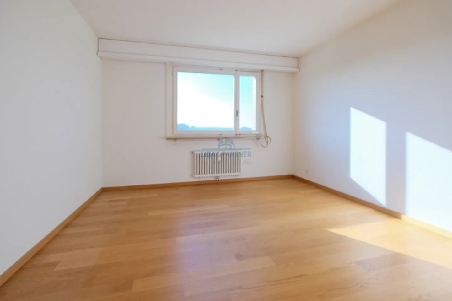 Haut au-dessus de Binningen - charmant appartement de 3,5 pièces avec vue imprenable - Photo 7 sur 12