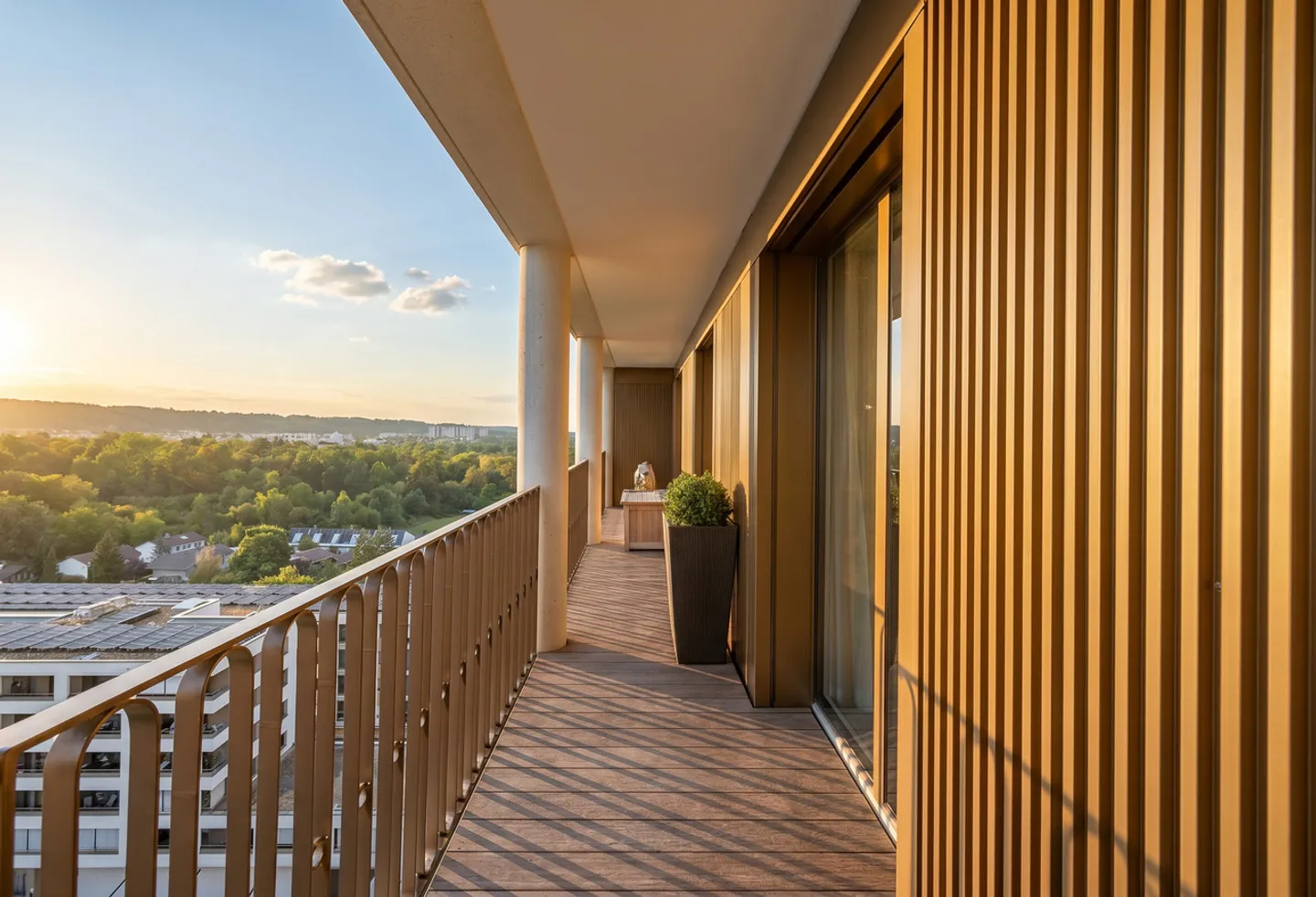 AU SOMMET | LA VUE PANORAMIQUE EMBRASSE LE LUXE - Photo 6 sur 15