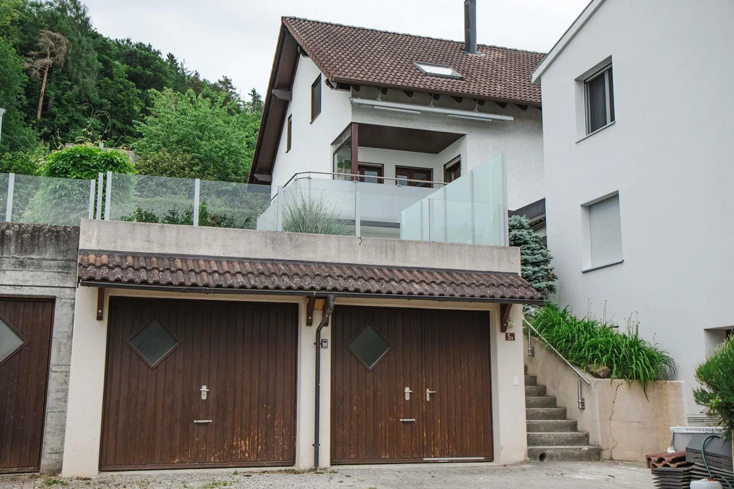 Grosszügiges 8.5-Zimmer-Einfamilienhaus mit Einliegerwohnung im Erd... - Foto 22 von 25