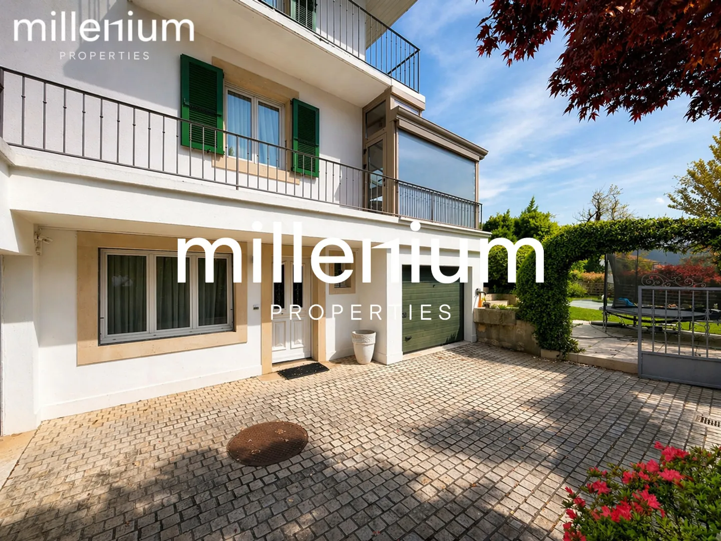 Beautiful 8P House with Pool in Onex - Photo 16 of 16