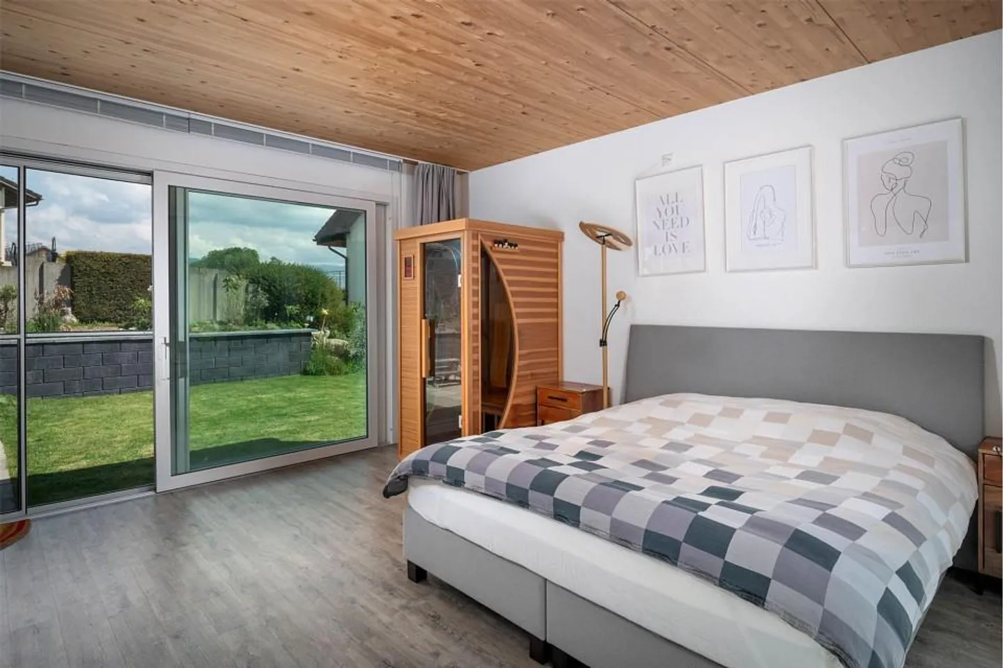 Casa indipendente moderna di 6,5 stanze, studio e potenziale di espansione - Foto 8 di 13
