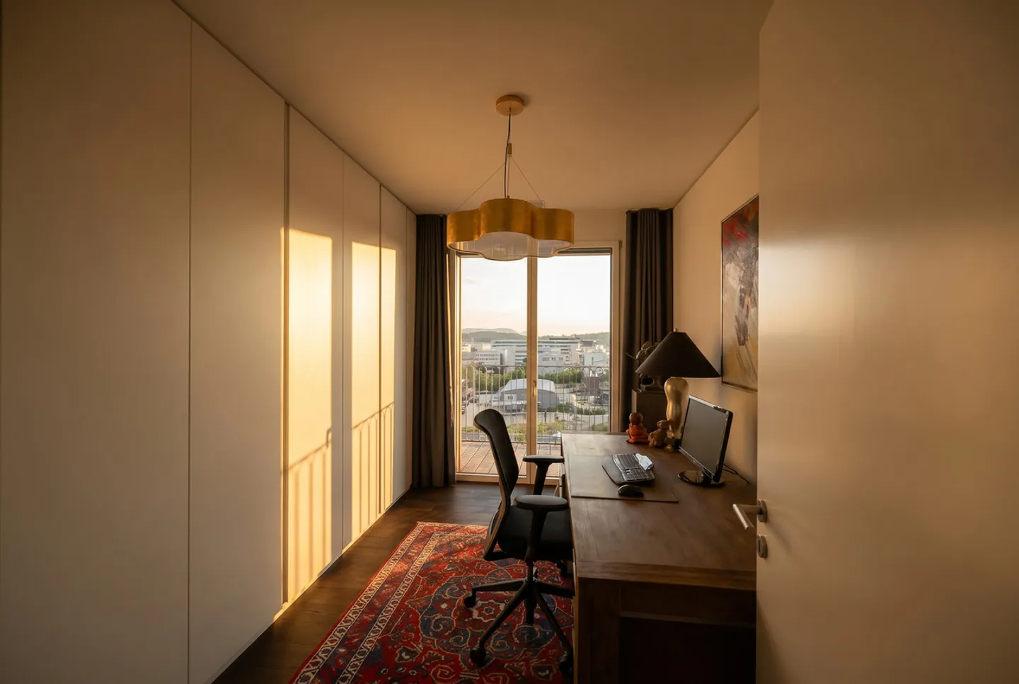 AU SOMMET | LA VUE PANORAMIQUE EMBRASSE LE LUXE - Photo 13 sur 15
