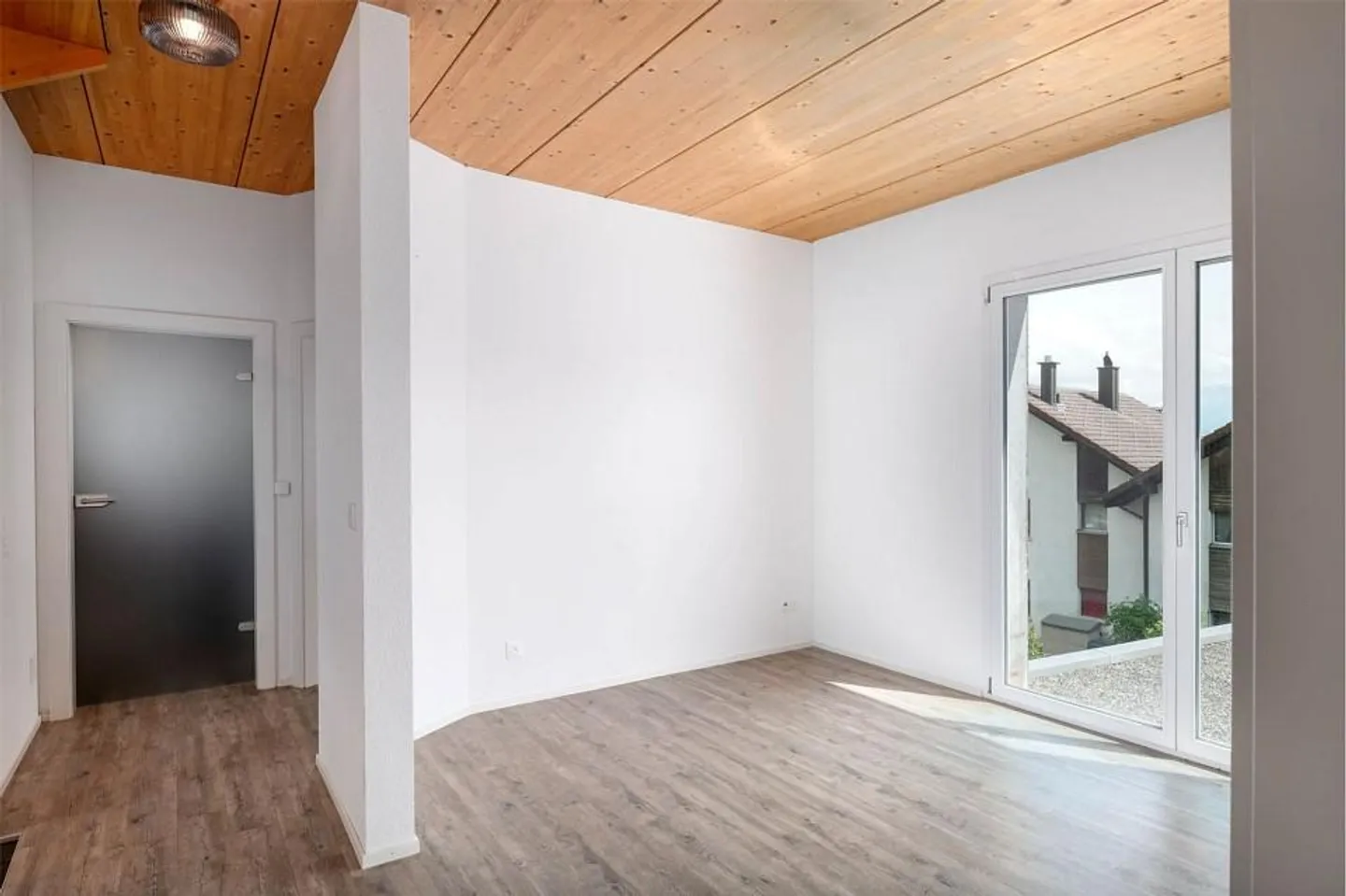 Casa indipendente moderna di 6,5 stanze, studio e potenziale di espansione - Foto 13 di 13