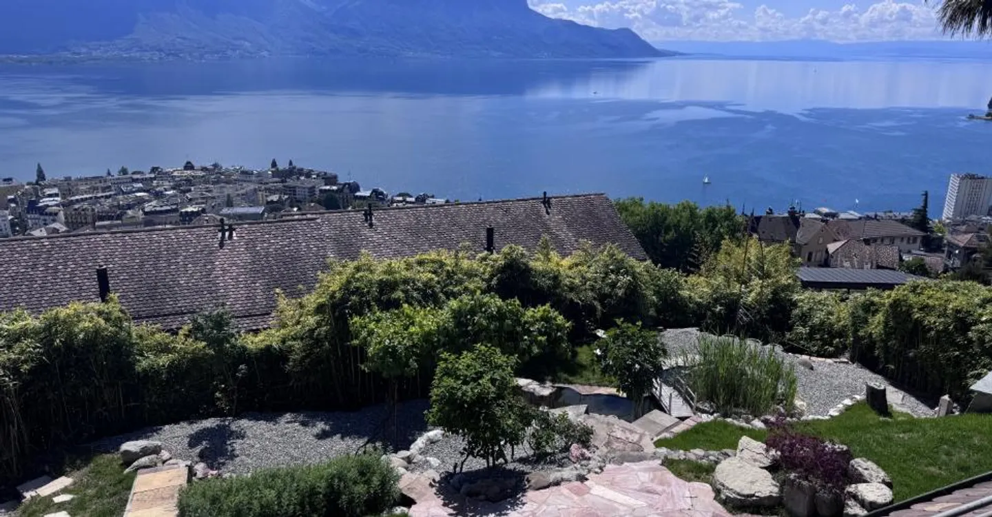Semi-Detached Villa of 165 m² – 270° Panoramic View of Lake Geneva | Montreux - Photo 3 of 15