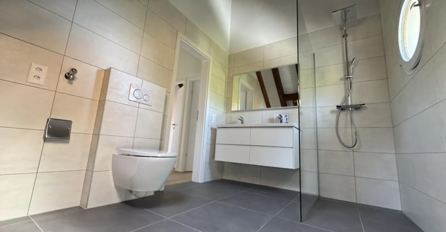 Semi-Detached Villa of 165 m² – 270° Panoramic View of Lake Geneva | Montreux - Photo 10 of 15
