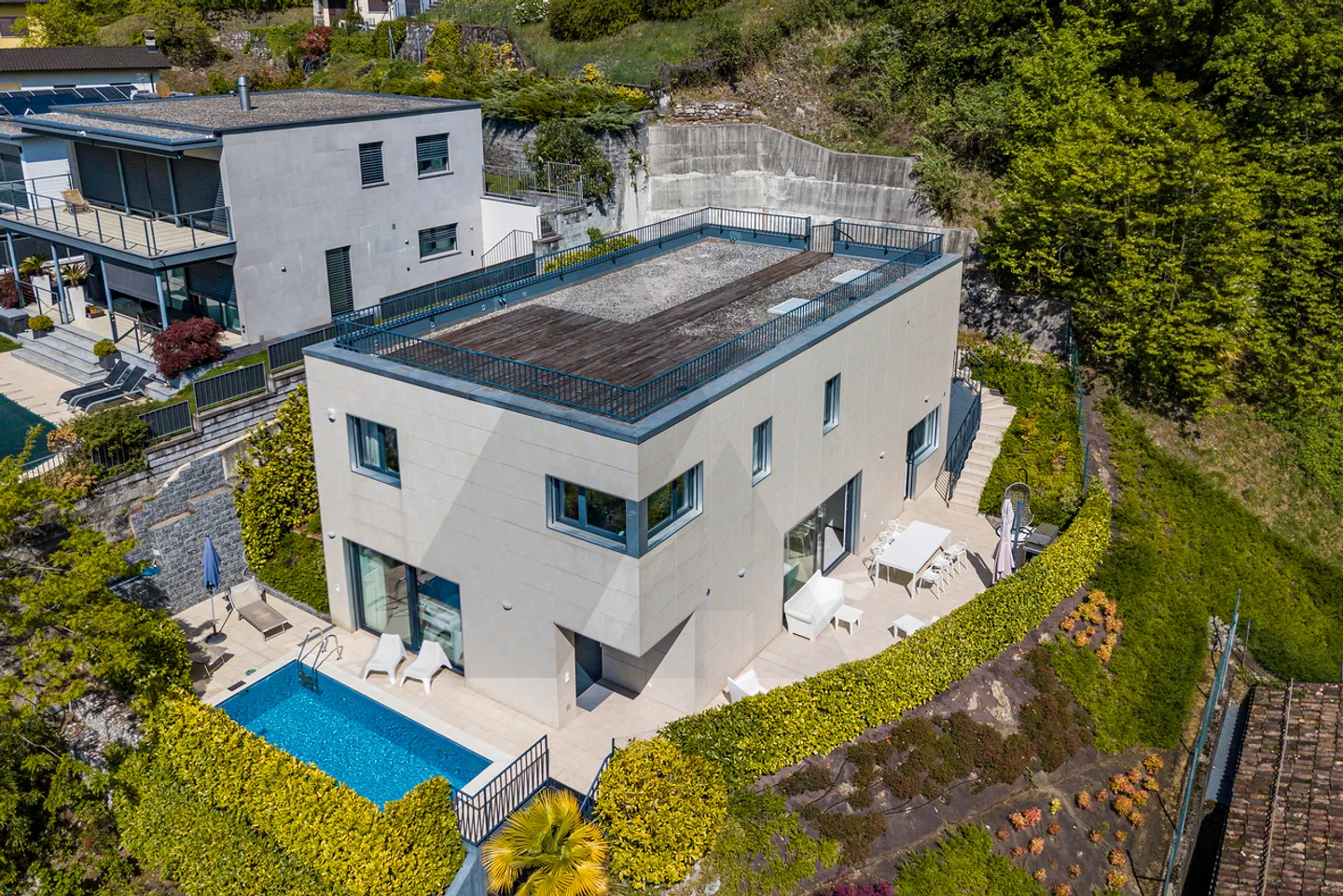 MODERNA VILLA IN POSIZIONE DOMINANTE A LUGANO - Foto 12 di 13