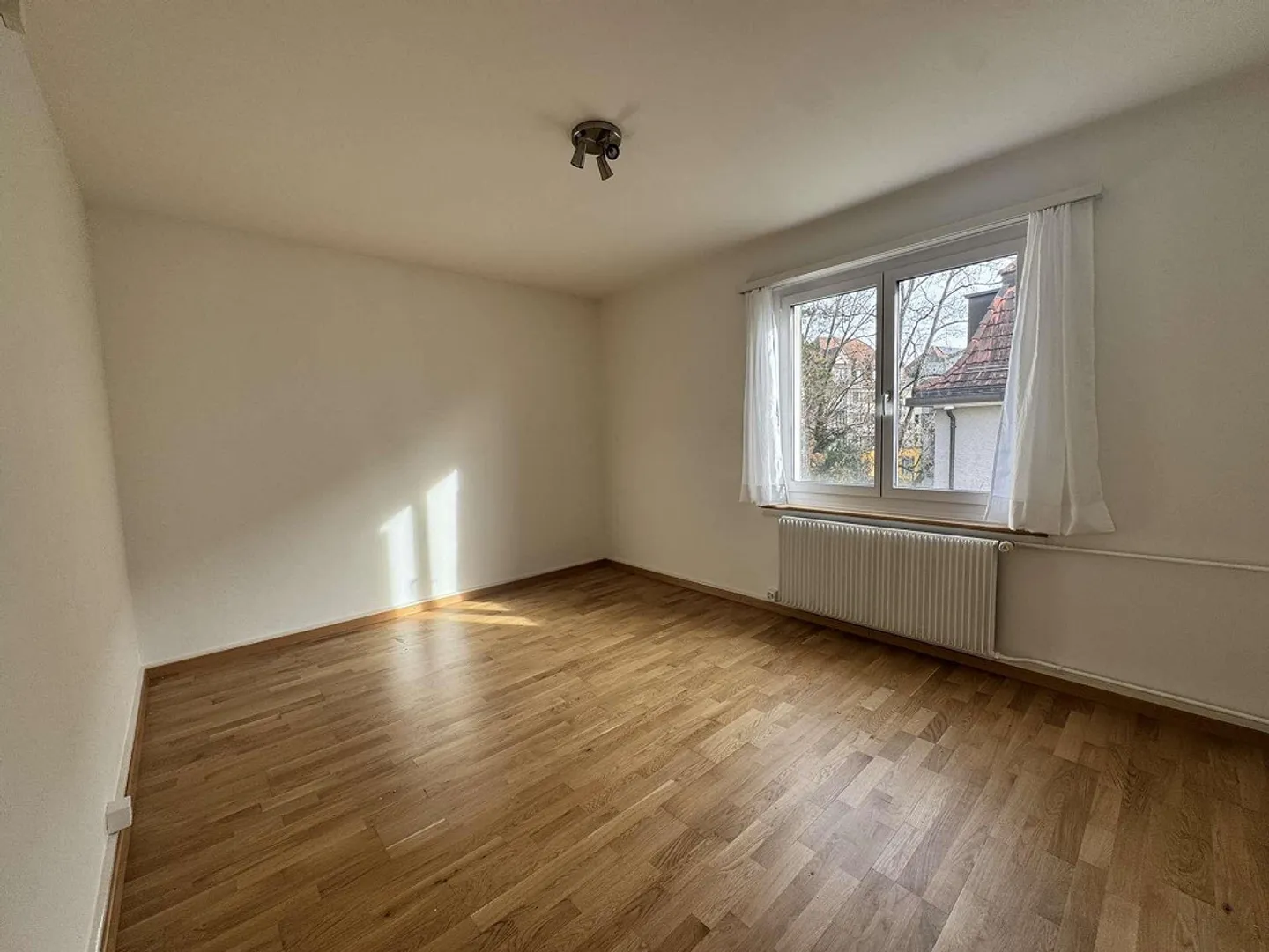 Charmante 4-Zimmerwohnung in Zürich-Hottingen – 3 Gehminuten vom Kl... - Foto 4 von 12