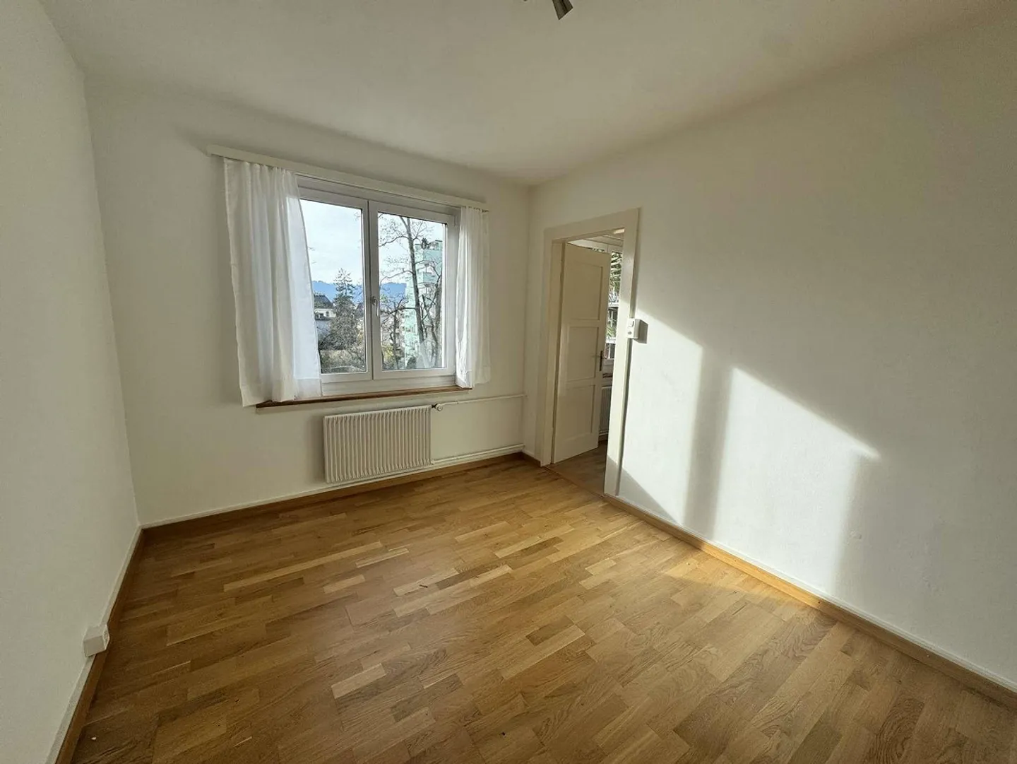 Charmante 4-Zimmerwohnung in Zürich-Hottingen – 3 Gehminuten vom Kl... - Foto 6 von 12