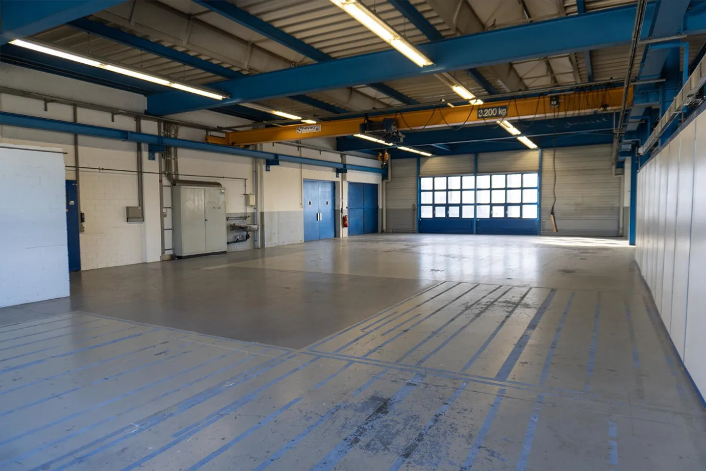 Grosszügige Industriehalle in Arnegg - Foto 1 von 16