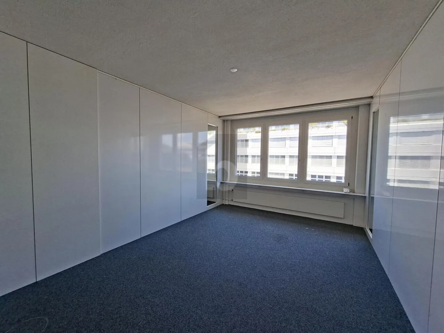 PLENTY OF SPACE FOR YOUR BUSINESS SUCCESS - Photo 5 of 6