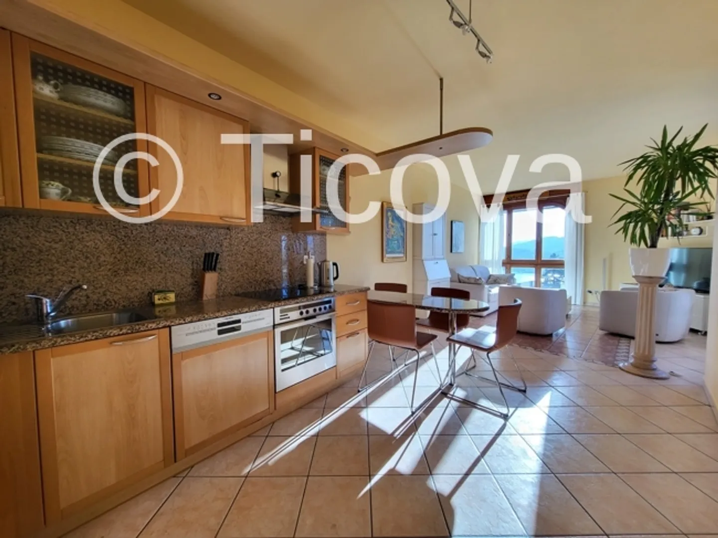 Charmante Wohnung mit Seeblick - Foto 4 von 15